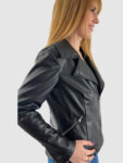 chaqueta negra polipiel